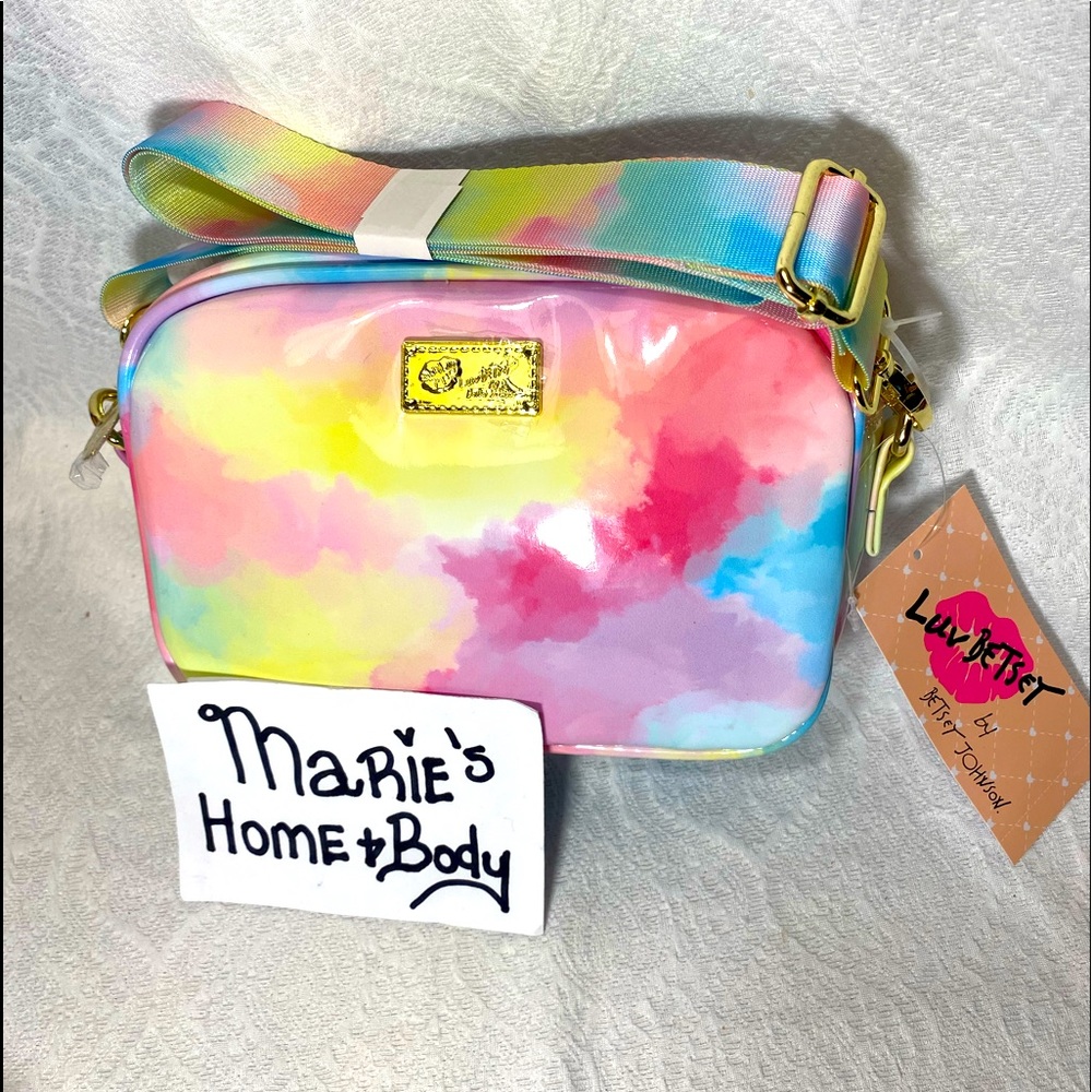 Betsey Johnson Luv Womans crossbody Hand shoulder bag Purse camera bag BNWT pvc
